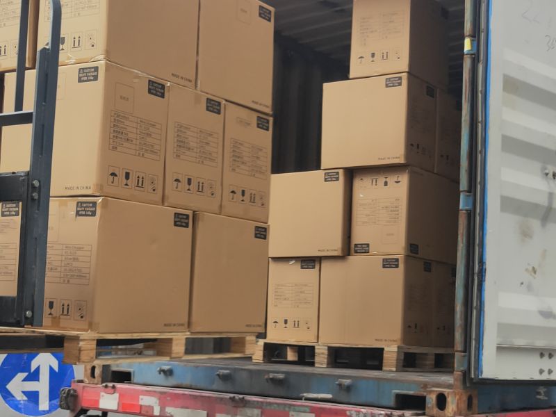 日本物流專線走貨中